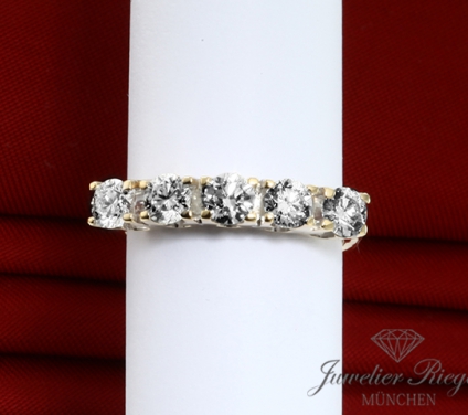 . Wundervoller Ring Gelbgold 750 5 Diamanten Brillanten ca. 0,80 ct. Gr. 51