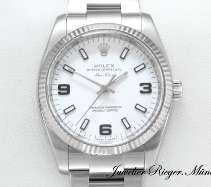 Uhransicht von vorne, hauptsächlich das Zifferblatt und die Lünette sichtbar. Rolex Airking 34 mm 114234 Edelstahl Weissgold 750 Automatik Medium Stahl