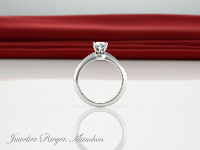 Bild 4 der Galerie: Tiffany & Co. Setting Ring Platin 950 Diamant 0,56 ct Gr. 50 Platinum Solitär