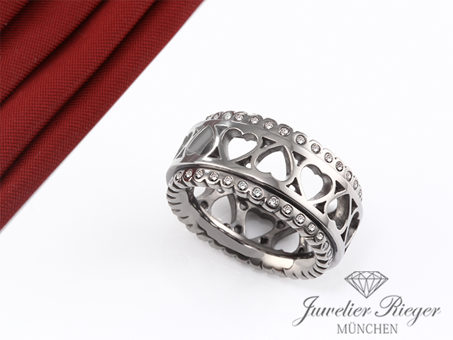 Bild 1 der Galerie: Sevigne Ring Herzen schwarz rhodiniertem Weissgold 750 Diamanten Gr. 53 Gold