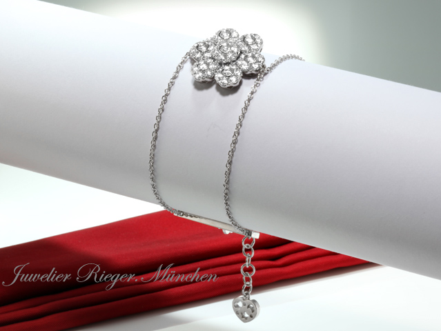 Bild 2 der Galerie: Pasquale Bruni Armband Fiore Weissgold 750 Diamanten ca. 3 ct. Brillanten Gold
